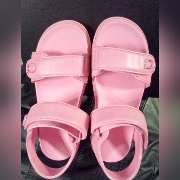 Brand NEW Coach Beautiful Pink Sandals - Picture 1 of 6